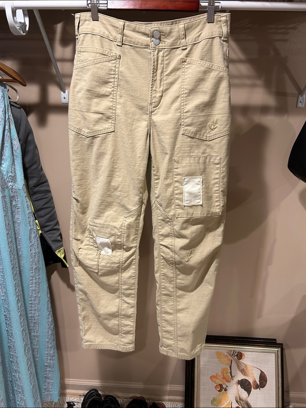 Pilcro the wanderer denim distressed patch and embroidered jeans - Picture 5 of 10